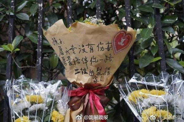 利物浦成为今年夏窗首支支出超过3亿欧元的球队🤑